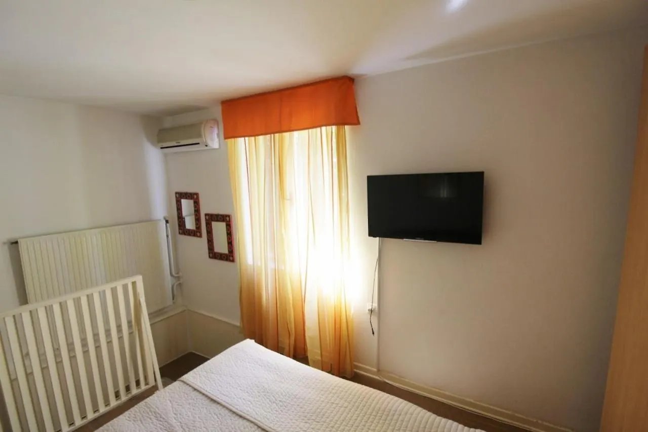Apartment Orietta Savudrija Guest house