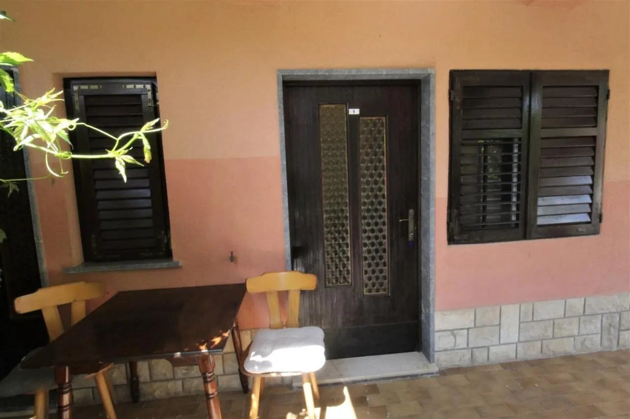 Guest house Apartment Orietta Savudrija