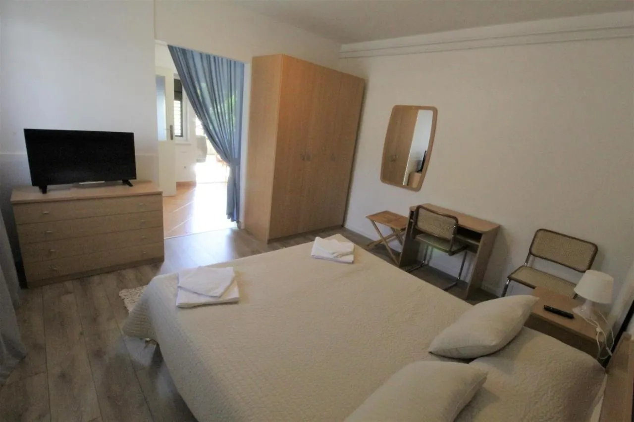 Apartment Orietta Savudrija Guest house